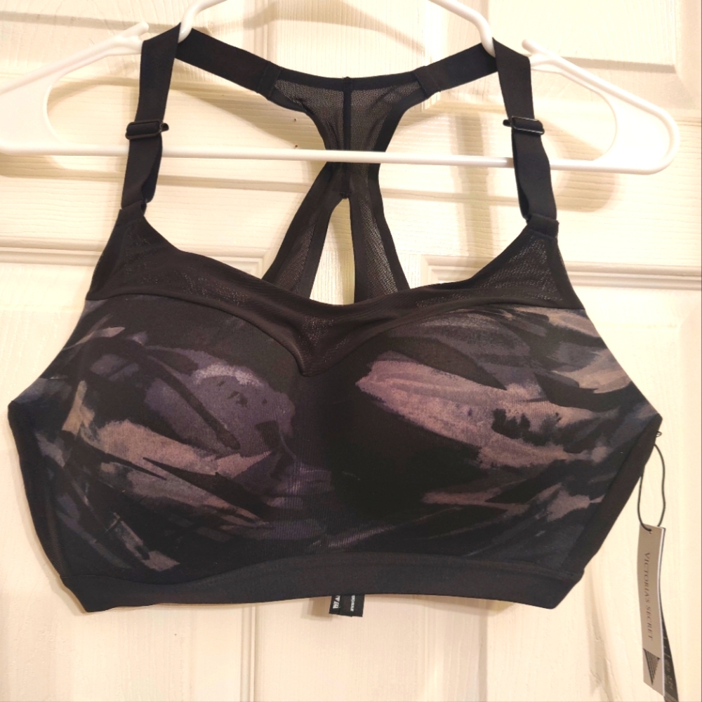 NWT Victoria's Secret Maximum Support Sports Bra
